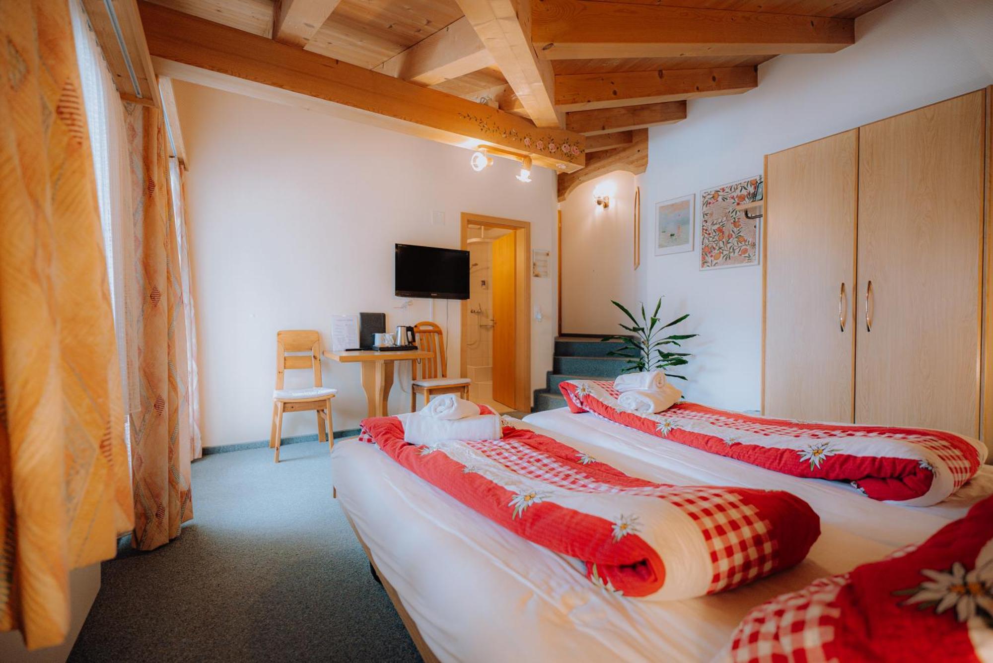 Hotel Wildbach Brienz Brienz  Exterior foto